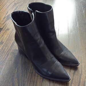 Ladies Black zip-up over the ankle boots in black by BP (Size 10M)